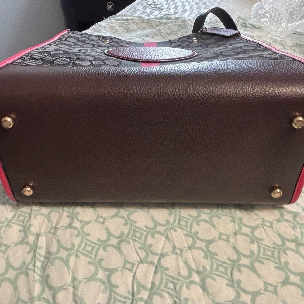 COACH 1917 DEMPSEY TOTE - Picture 3 of 5